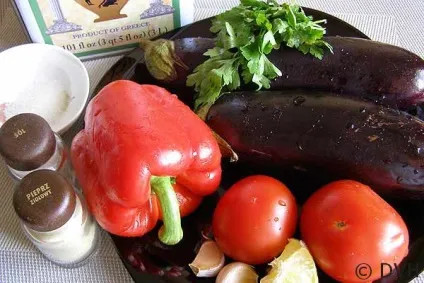Салат з запечених баклажанів, перцю і помідорів, мої улюблені рецепти (запечених) Салат з запечених баклажанів, перцю і помідорів, мої улюблені рецепти