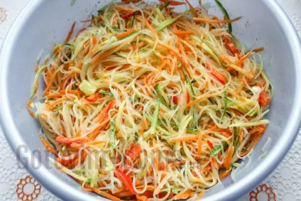 Салат з фунчози з морквою по-корейськи (по-корейськи) Салат з фунчози з морквою по-корейськи