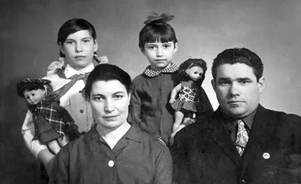 Щоб будинок був повною чашею, дієслово