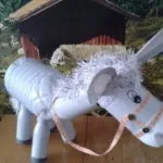 Квіти і коробки з пластикових пляшок (пластикових) Квіти і коробки з пластикових пляшок