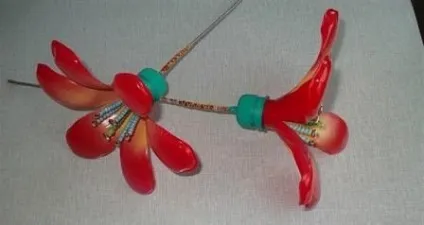 Квіти і коробки з пластикових пляшок (коробки) Квіти і коробки з пластикових пляшок
