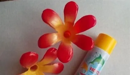 Квіти і коробки з пластикових пляшок (пластикових) Квіти і коробки з пластикових пляшок