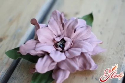 Квіти зі шкіри своїми руками - це просто (руками) Квіти зі шкіри своїми руками - це просто