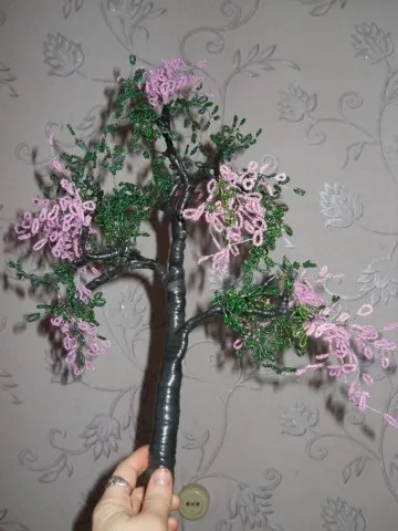 Квітуче дерево з бісеру