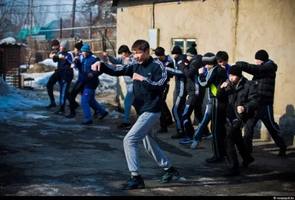 дворові клуби