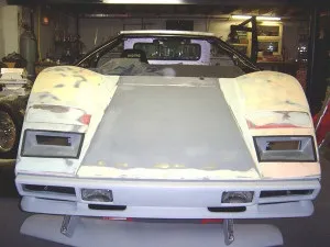 Саморобна lamborghini countach, зроблена в підвалі