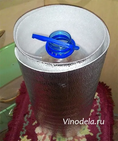 Самогон з цукру і дріжджів класичний рецепт (класичний) Самогон з цукру і дріжджів класичний рецепт
