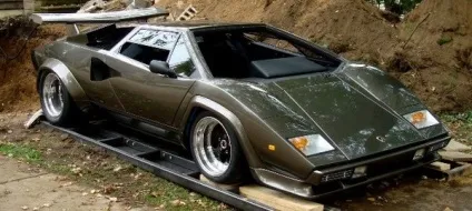 Саморобна lamborghini countach, зроблена в підвалі