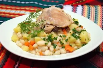 Квасоля з куркою - рагу з обсмаженими овочами