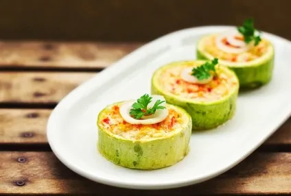 Фаршировані кабачки рецепти з фото і покрокове приготування (кабачки) Фаршировані кабачки рецепти з фото і покрокове приготування