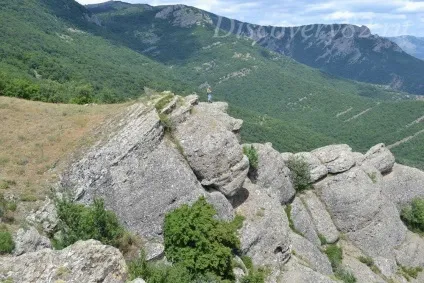 Гора Демерджі і долина привидів в криму (гора) Гора Демерджі і долина привидів в криму