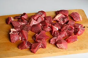 Яловичина на сковороді (сковороді) Яловичина на сковороді
