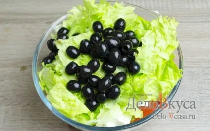 Грецький салат рецепт класичний з покроковими фото (порізати великими кубиками) Грецький салат рецепт класичний з покроковими фото