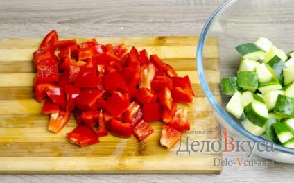 Грецький салат рецепт класичний з покроковими фото (як приготувати грецький салат) Грецький салат рецепт класичний з покроковими фото