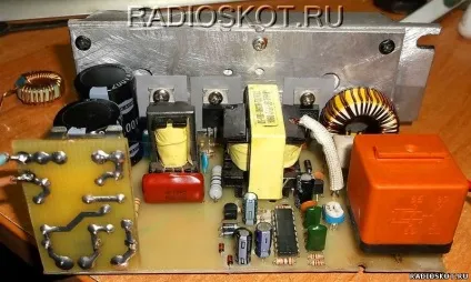 Імпульсний зарядний для акумулятора авто