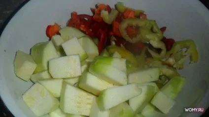 Кабачки тушковані з помідорами в мультиварці (тушковані) Кабачки тушковані з помідорами в мультиварці