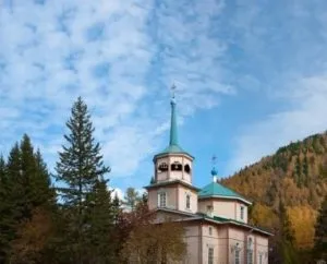 Які річки впадають і випливають з Байкалу (річки Байкалу) Які річки впадають і випливають з Байкалу