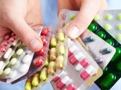 Саратовські старі благали інспекторів не забирати у них машину (відео) (машину) Саратовські старі благали інспекторів не забирати у них машину (відео)