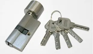 Як виготовити ключ по замку (заготовку циліндр замка) Як виготовити ключ по замку