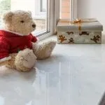 Як оновити дерев'яний фасад будинку