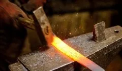 Як називається найбільший вид пінгвінів (самий) Як називається найбільший вид пінгвінів