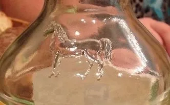 Як відрізнити підробку віскі white horse (білий кінь) від оригіналу (horse) Як відрізнити підробку віскі white horse (білий кінь) від оригіналу