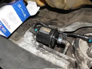 Як правильно міняти паливний фільтр в автомобілі hyundai accent, дорожній бложік (паливний) Як правильно міняти паливний фільтр в автомобілі hyundai accent, дорожній бложік