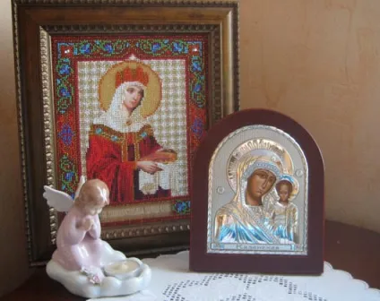 Як правильно повісити ікони в будинку фото і основні правила (правильно) Як правильно повісити ікони в будинку фото і основні правила