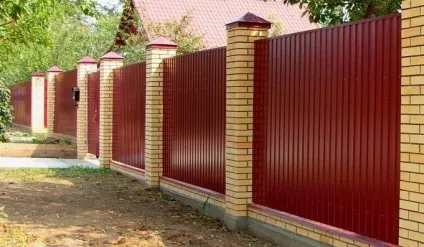 Як правильно зробити стрічковий фундамент для забору своїми руками - легка справа