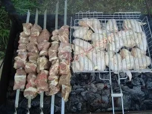 Шашлик зі свинини і курки, приготуй-ка сам! (Свинини) Шашлик зі свинини і курки, приготуй-ка сам!