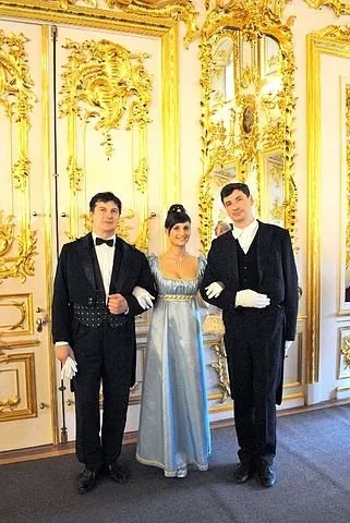 Сергій мимоход «всі ми шукаємо свою половинку! »(Шукаємо) Сергій мимоход «всі ми шукаємо свою половинку! »