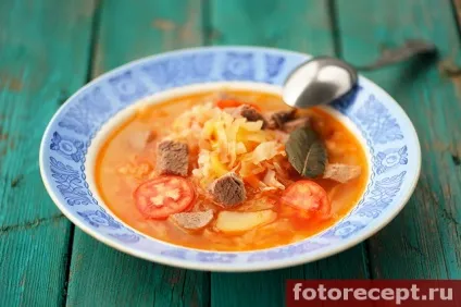 Щи зі свіжої капусти з помідорами, прості рецепти (м'ясо) Щи зі свіжої капусти з помідорами, прості рецепти
