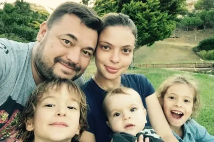 Сергій жуків біографія, особисте життя, дружина, сім'я, діти (фото) (життя) Сергій жуків біографія, особисте життя, дружина, сім'я, діти (фото)