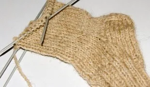 Як спускати петлі (спиці Спонсор розміщення) Як спускати петлі