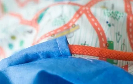 Як зберігати lego в дитячій кімнаті шиємо універсальний килим-мішок (Назад попередній сторінці) Як зберігати lego в дитячій кімнаті шиємо універсальний килим-мішок