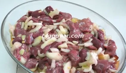 Картопля з печінкою в духовці покроковий рецепт приготування з фото і поясненнями