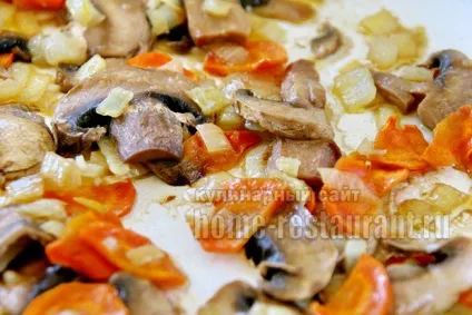 Картопля з мисливськими ковбасками в горщику (картопля) Картопля з мисливськими ковбасками в горщику