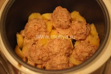 Картопля з тюфтельками в мультиварці (тефтелі з картоплею в мультиварці) Картопля з тюфтельками в мультиварці