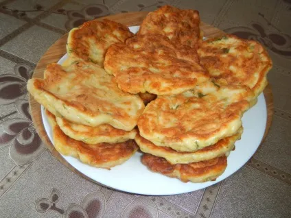Кефірів оладки з курки, з сиром і зеленню - як приготувати млинці з курки з твердим сиром, (оладки) Кефірів оладки з курки, з сиром і зеленню - як приготувати млинці з курки з твердим сиром,