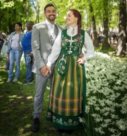 Кожна наречена прекрасна 19 приголомшливих весільних нарядів з усього світу (всього) Кожна наречена прекрасна 19 приголомшливих весільних нарядів з усього світу
