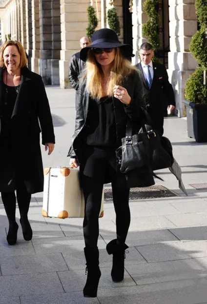 Kate moss street style, блогер alfa-omega на сайті 7 листопада 2014 року, пліткар (street) Kate moss street style, блогер alfa-omega на сайті 7 листопада 2014 року, пліткар