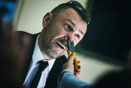 Кіношні інтерв'ю - Ілля Найшуллер «у нас в країні ніхто не розуміє, як робити фантастику» (інтерв'ю) Кіношні інтерв'ю - Ілля Найшуллер «у нас в країні ніхто не розуміє, як робити фантастику»