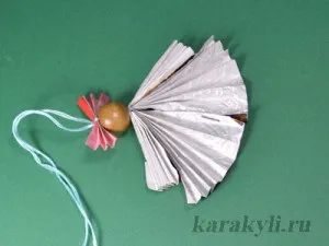 Конфетная фея - виріб з фантиків, каракулі (новорічна саморобка) Конфетная фея - виріб з фантиків, каракулі