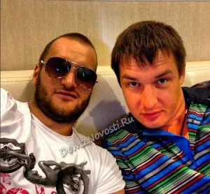 Кому дістанеться алексей Самсонов юлє або Еліні, будинок 2 новини (юля і Еліна) Кому дістанеться алексей Самсонов юлє або Еліні, будинок 2 новини