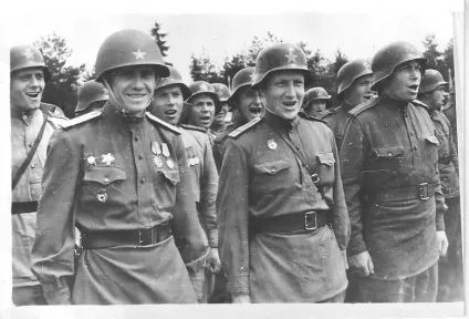 Коли гармати мовчать на війні (Олександр Андрійович Гуйвік) Коли гармати мовчать на війні