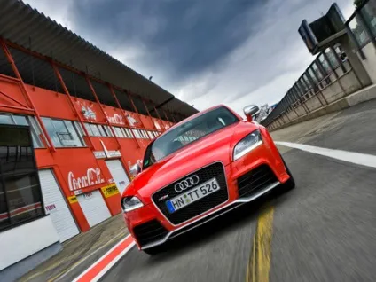 Кому призначена найшвидша версія audi tt rs (кому) Кому призначена найшвидша версія audi tt rs