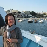 Хто-небудь знає, що за бренд взуття та сумок з логотипом у вигляді хреста (хреста?) Хто-небудь знає, що за бренд взуття та сумок з логотипом у вигляді хреста