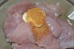 Куряче філе в білковому клярі