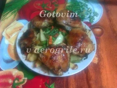 Курячі стегенця в аерогрилі рецепт з картоплею (аерогрилі) Курячі стегенця в аерогрилі рецепт з картоплею