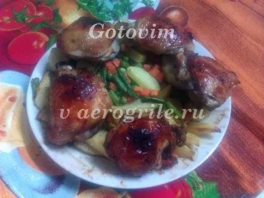 Курячі стегенця в аерогрилі рецепт з картоплею (курячі стегенця аерогрилі) Курячі стегенця в аерогрилі рецепт з картоплею